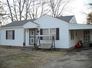 807 Meadowbrook Dr, West Point, MS 39773