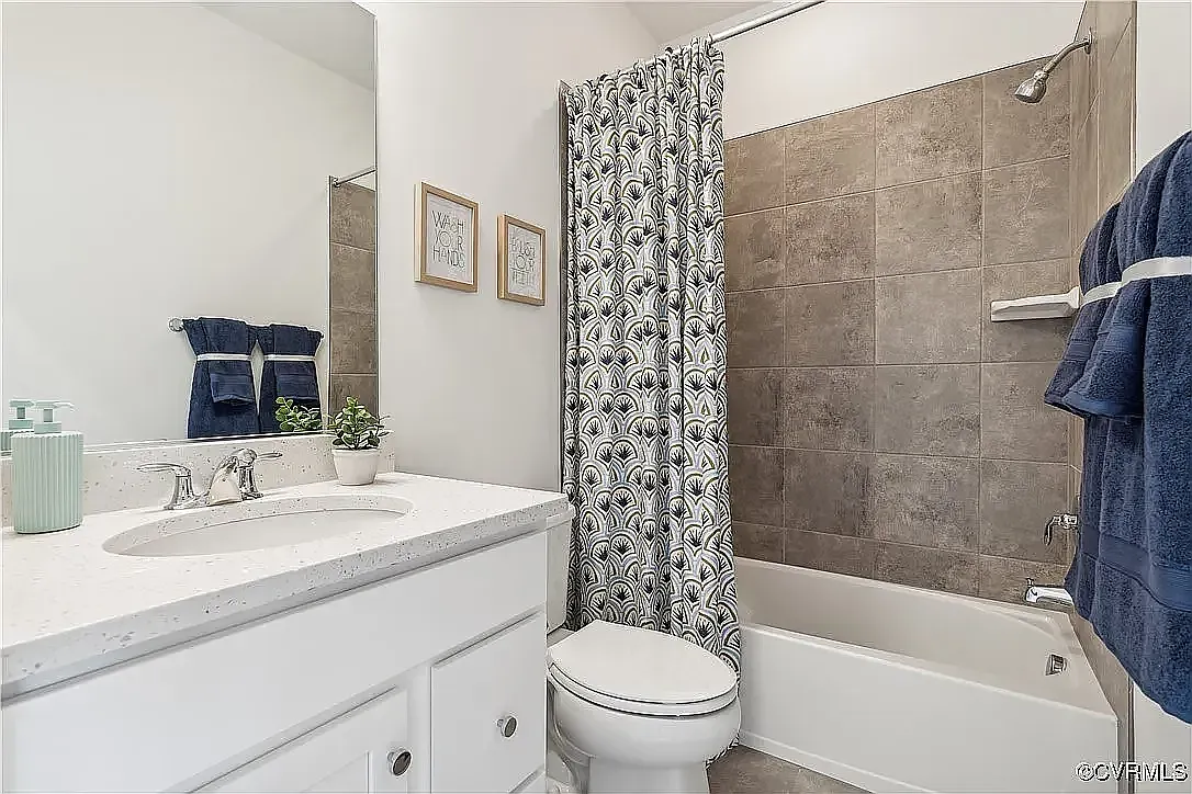4 bed, 1965 sqft, $2,595 — Photo 3