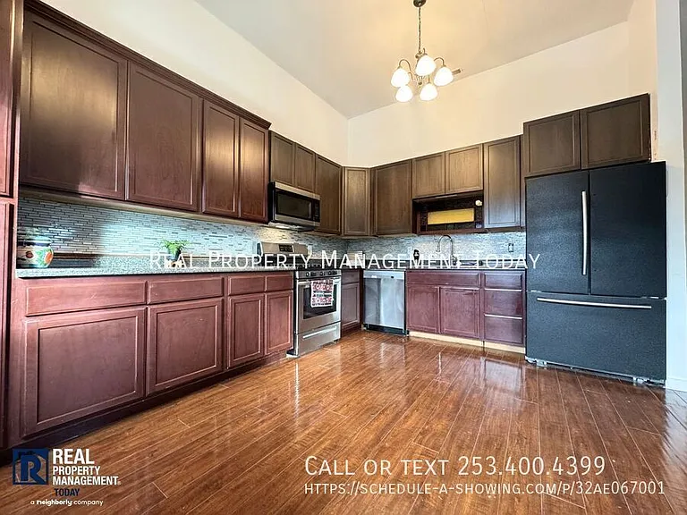 2817 9th St SW #2 — Photo 3