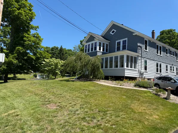 183 Pleasant St #2, South Grafton, MA 01560