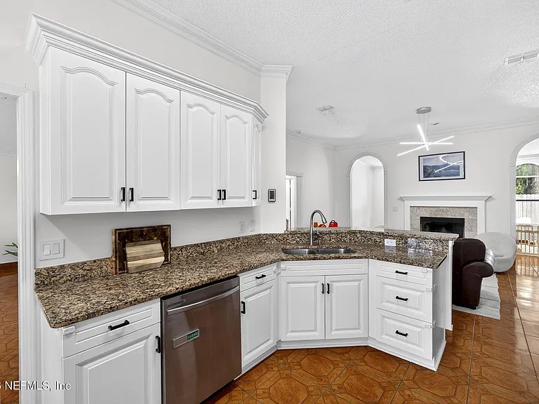 9515 Broken Oak Blvd — Photo 8