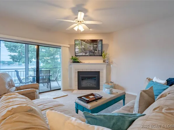 21 Westshore Falls Ct #2B, Lake Ozark, MO 65049