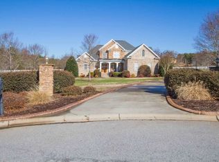 108 Chickasaw Run, Williamston, SC 29697