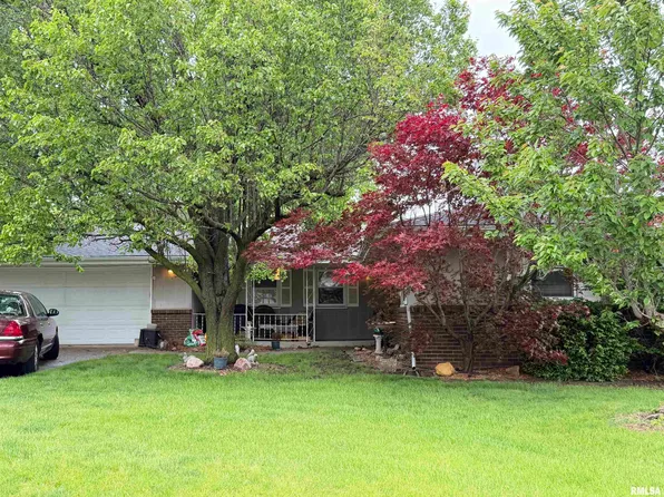 210 Riss Dr, Normal, IL 61761