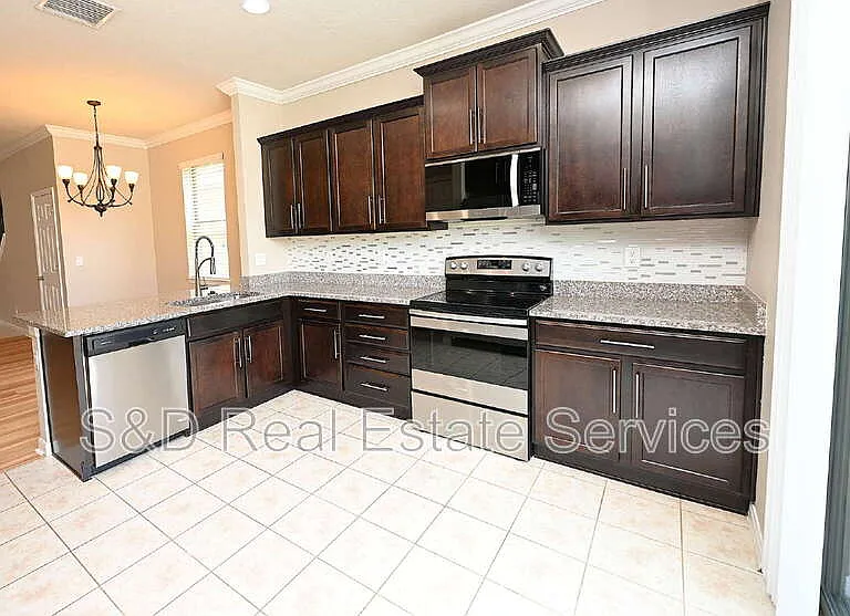 6309 Yellow Buckeye Dr — Photo 4