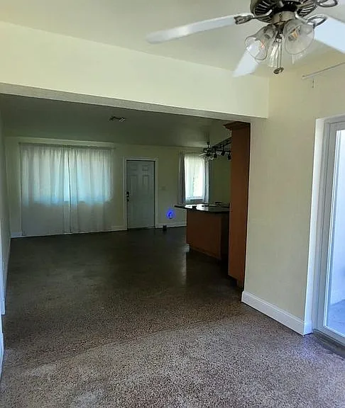 4330 SW 10th St #4330 — Photo 16