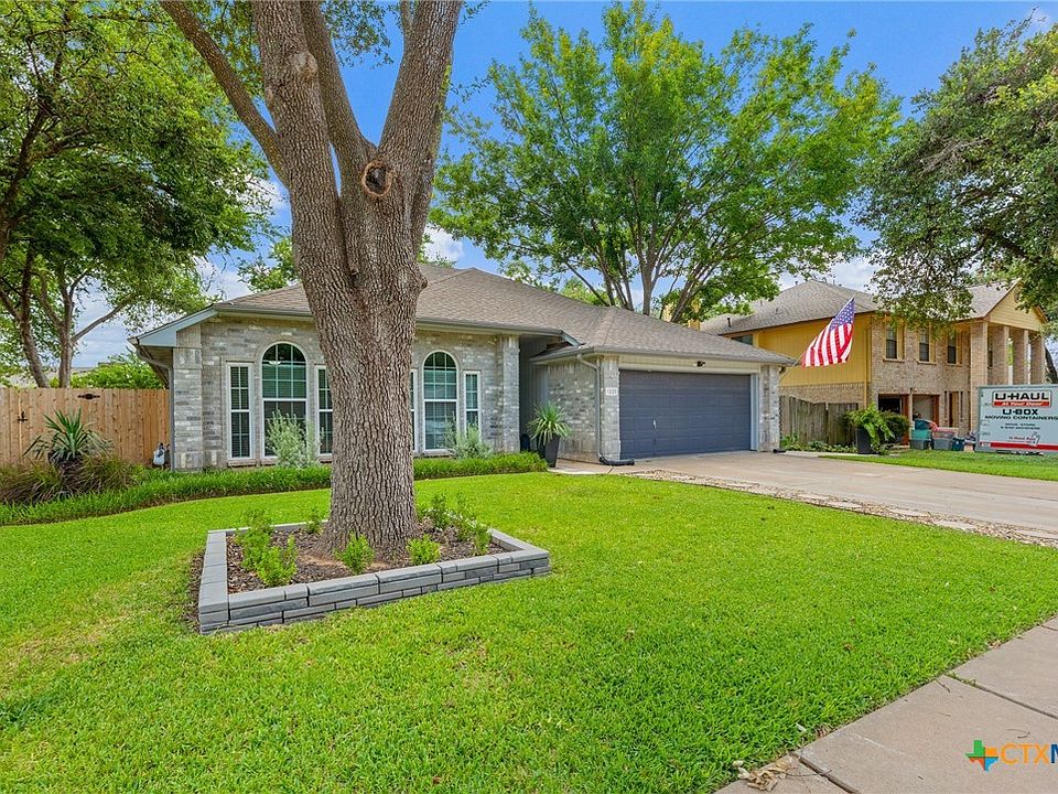 1st image of 1221 Bell Rock Cir
