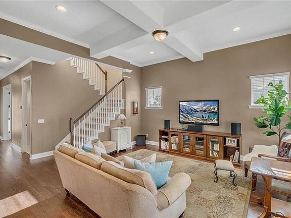 3rd image of 8425 Martinson St