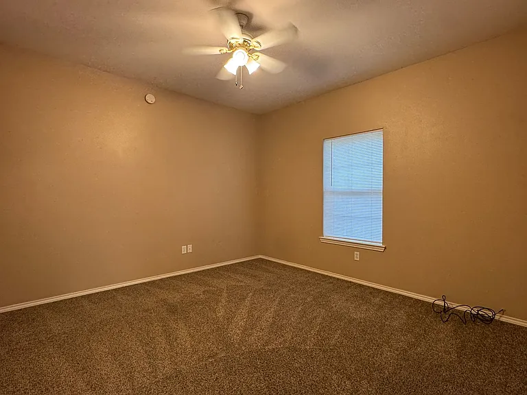 17308 FM 2493 — Photo 14