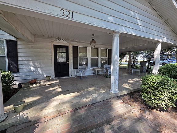 4th image of 321 E Purdon St