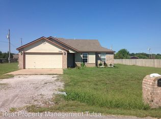 11982 Valley Ave, Collinsville, OK 74021