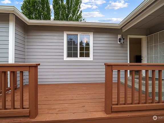 3rd image of 29420 85th Avenue Ct S