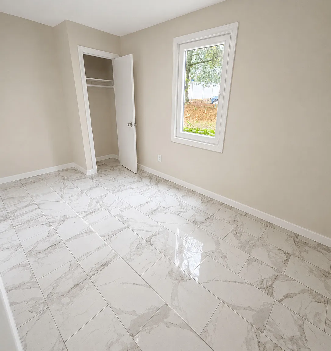 2 bed, 1.0 bath, 8963 sqft, $2,050 — Photo 4