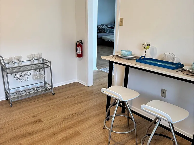 9600 Ventnor Ave — Photo 5