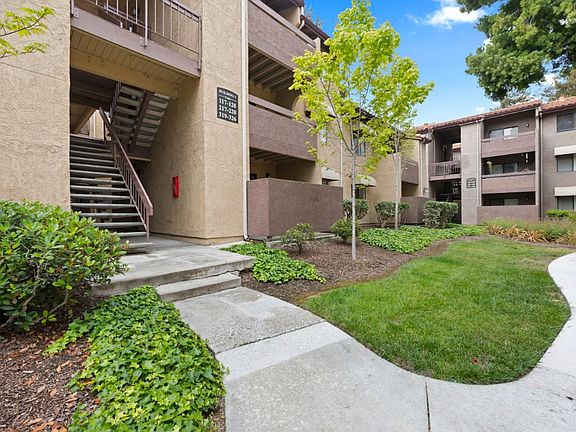 2nd image of 2250 Monroe St APT 125