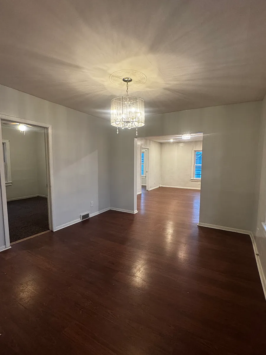 Building Photo - 1618 Electric Ave #2