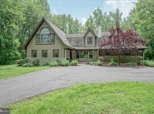 5 Spring Hill Ln, Burlington, NJ 08016