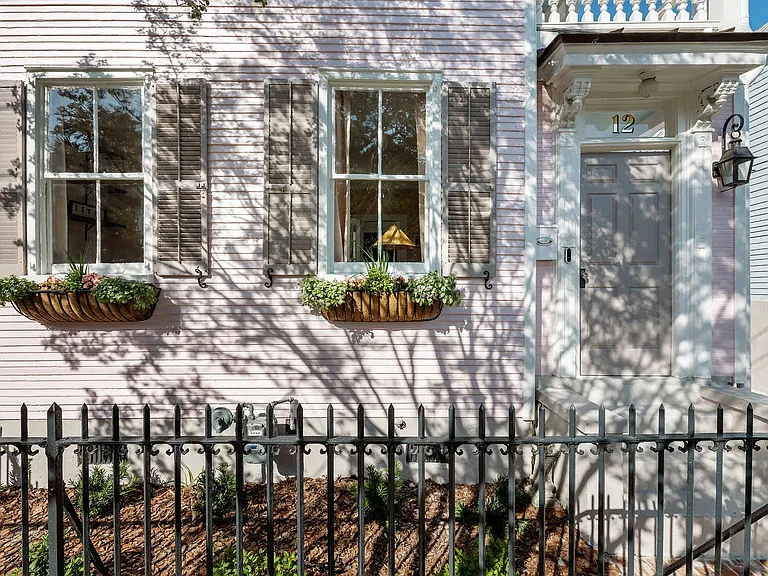 12 Percy St — Photo 35