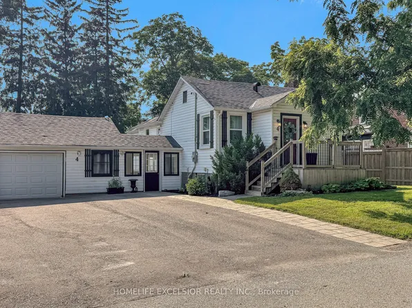 4 Albert St, Whitchurch Stouffville, ON L4A 4H1
