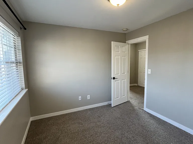 1341 Colony Ct — Photo 24