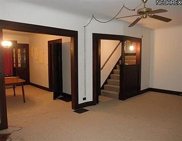 3rd image of 2040 W 101st St