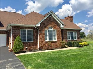 1035 Harbour Lights Blvd #1035, Columbiana, OH 44408