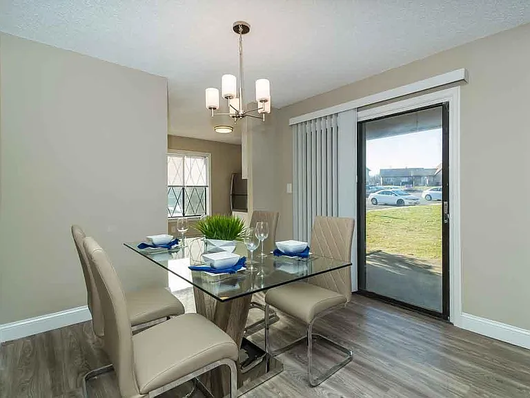 Prospect Pointe — Photo 8