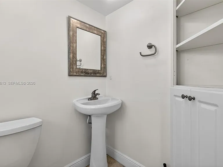 1020 94th St #301 — Photo 19