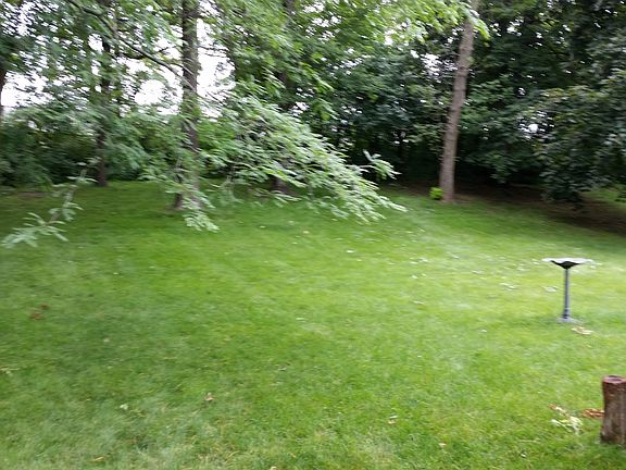 5th image of 5633 S 106th St