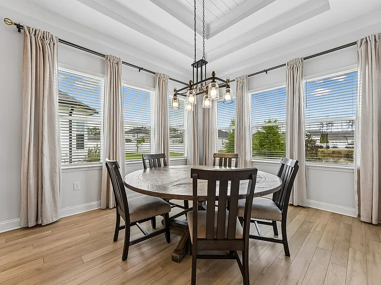 351 Sawgrass Dr — Photo 12
