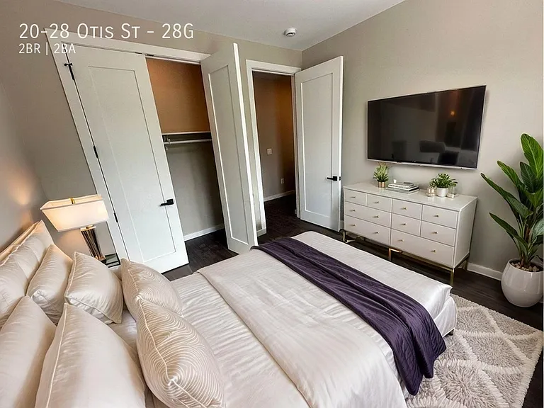 20-28 Otis St #28G — Photo 5