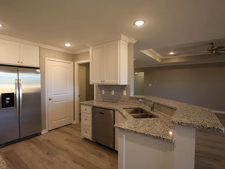 6033 Villa Rosa Way — Photo 9