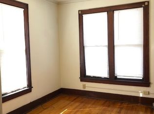 402 Wisconsin Ave #4, Waukesha, WI 53186