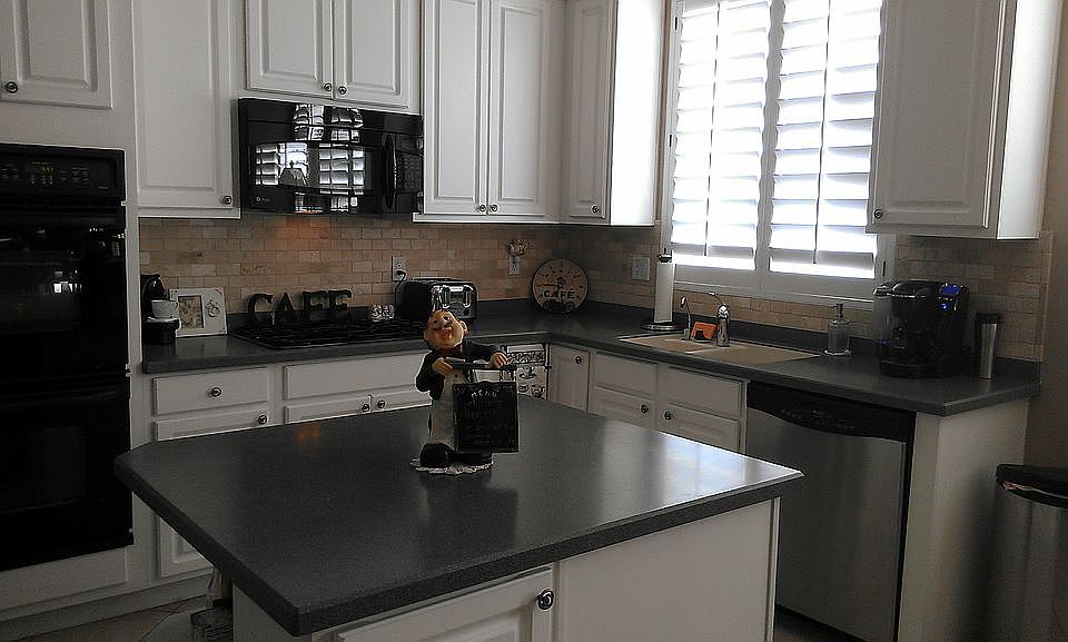 2nd image of 1067 S Portland Ave