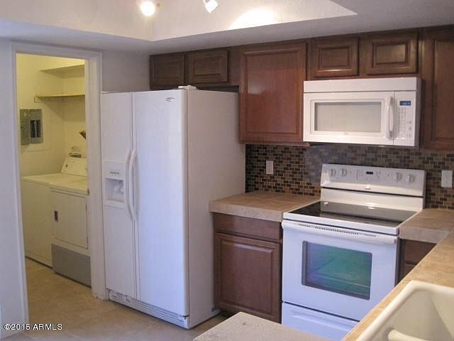 2nd image of 19601 N 7th St Unit 1053