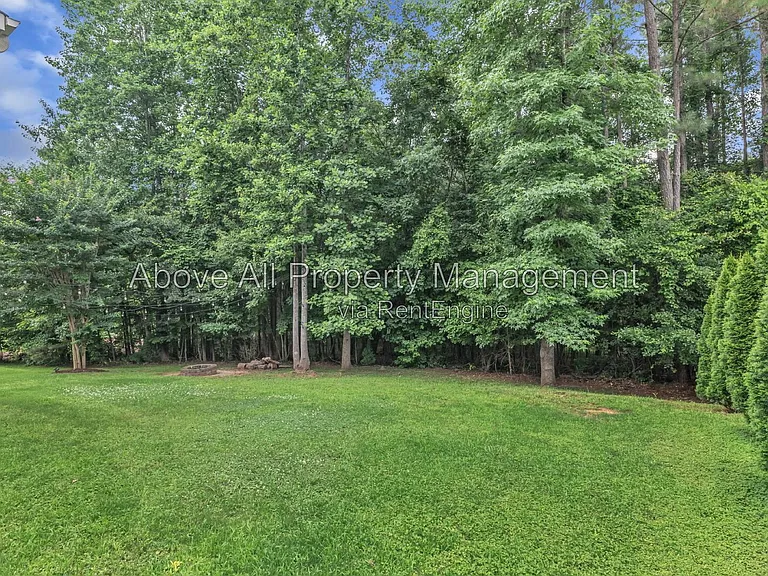 8313 Henderson Rd — Photo 56