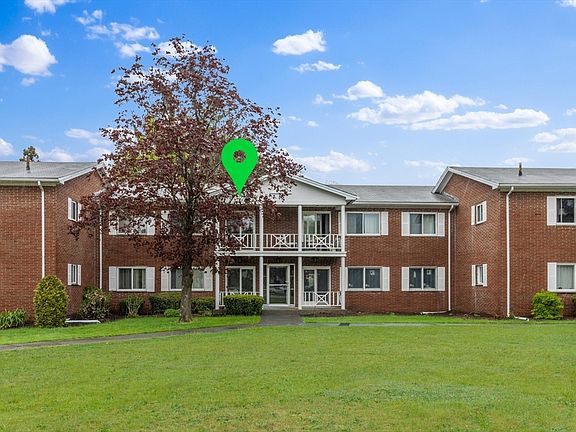 2nd image of 3 Bayberry Dr APT 3