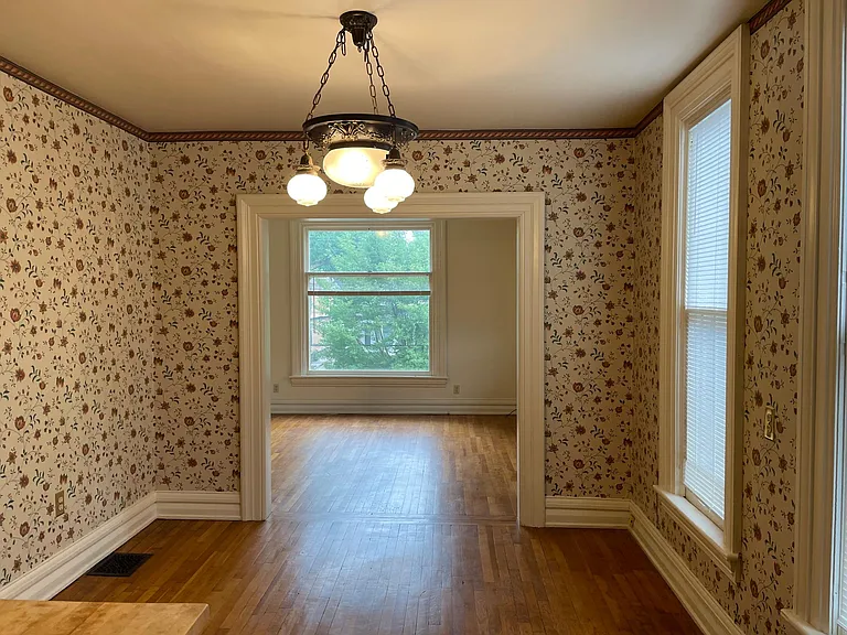 417 Crescent St NE #2 — Photo 6