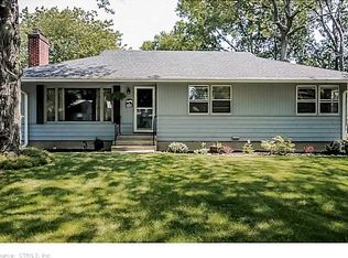 160 Nancy Dr, Bridgeport, CT 06604