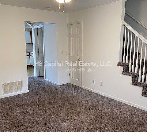 2nd image of 106 Autumn Pine Dr APT 3