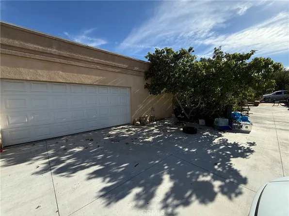 20057 Rancherias Ln, Apple Valley, CA 92307