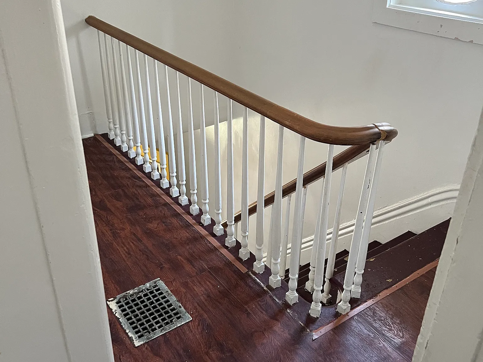 233 Hamilton St — Photo 4