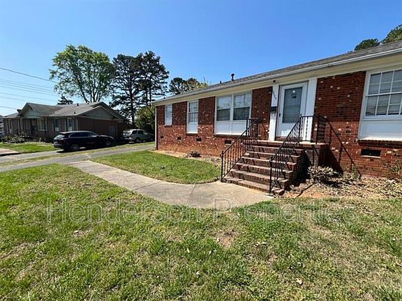 3rd image of 7322 Briardale Dr