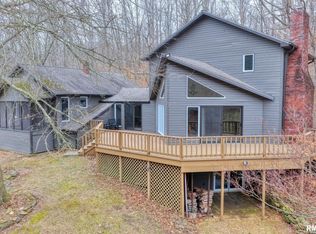 1300 Shoal Creek Rd, Murphysboro, IL 62966