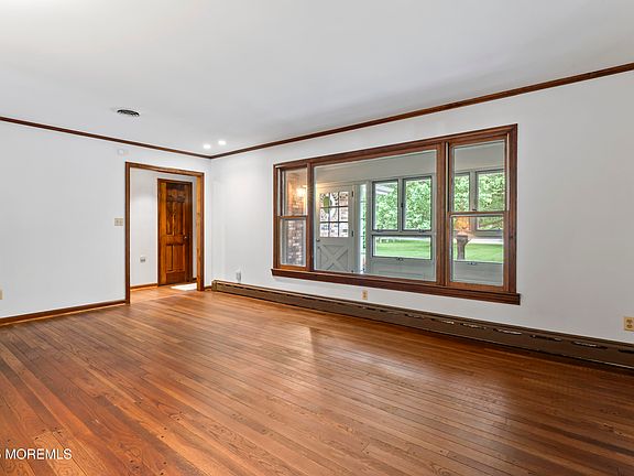 3rd image of 205 Edgemere Drive