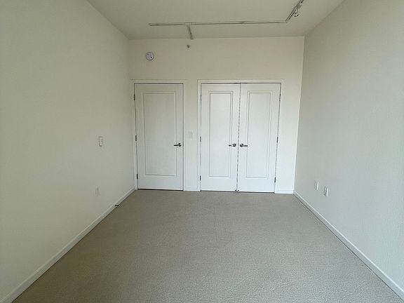 2nd image of 88 King St Unit 712