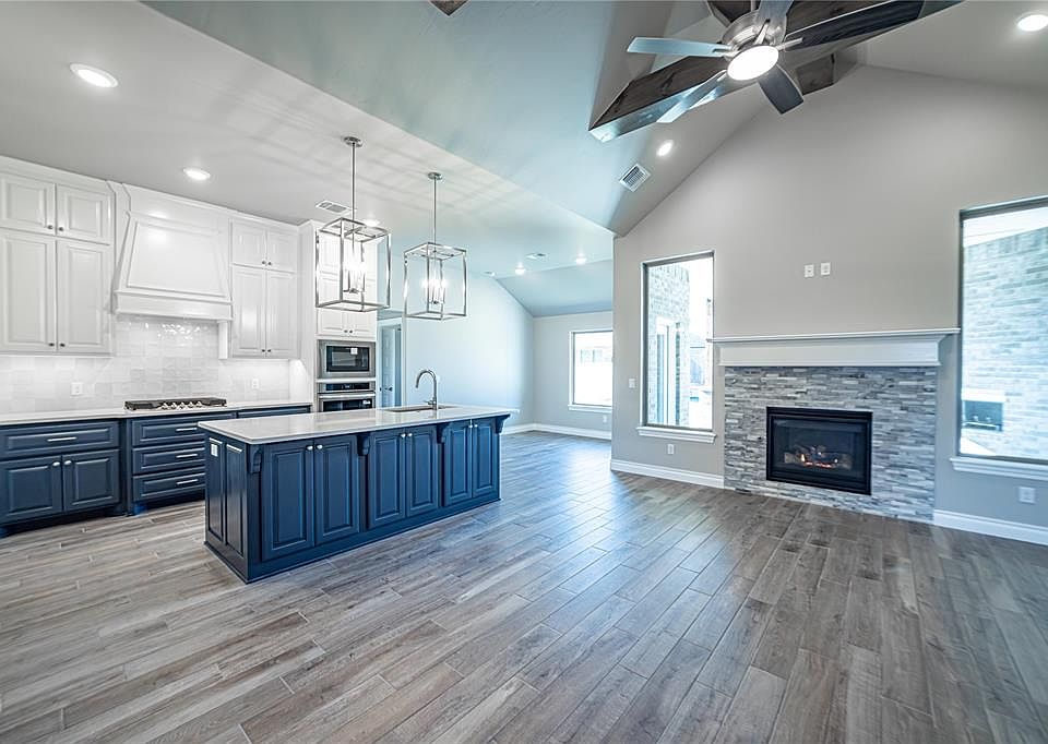 1st image of 16121 Thistle Ter