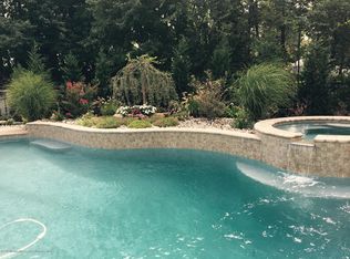 73 Lehigh Dr, Lincroft, NJ
