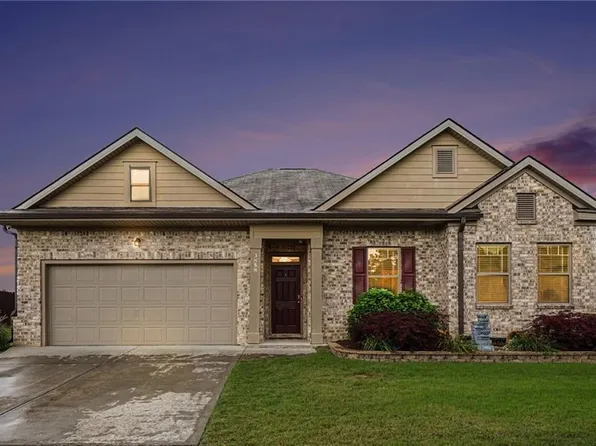 3858 Sweet Iris Cir, Loganville, GA 30052