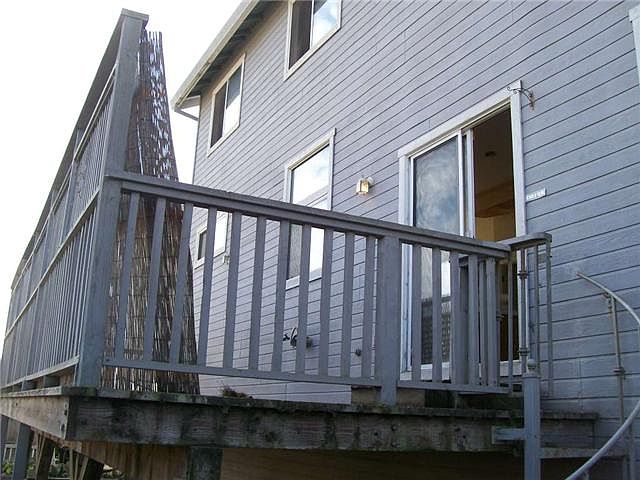 2nd image of 43 Peppertree Ln